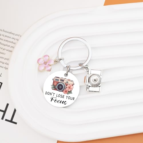UIWIHHP Cool Photographer Gifts for Women Men Cute Camera Keychain Gift for… - Image 4