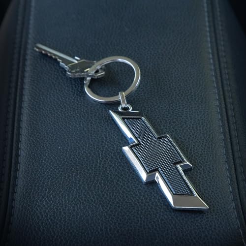 Plasticolor 004577R01 Chevrolet Textured Black and Chrome Bowtie Enamel Key Chain - Image 5